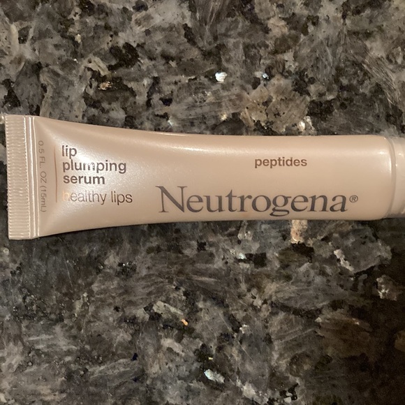 ⚜️Neutrogena’s Healthy Lips Lip Plumping Serum! - Picture 2 of 4